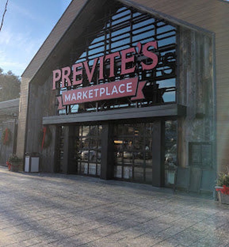 Previte's Marketplace storefront in Hanover, Massachusetts